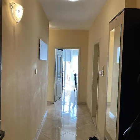 2br Sea Walk Condo, Center, Kitchen, Wifi Apartment *